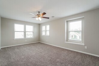 14315 Cedar Pine Ct in Houston, TX - Foto de edificio - Building Photo