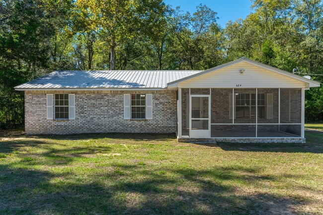 624 Hill St in Defuniak Springs, FL - Building Photo - Building Photo