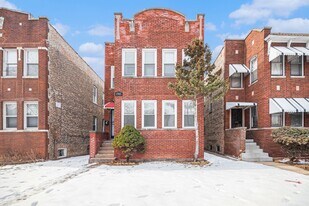 1702 N Meade Ave in Chicago, IL - Building Photo