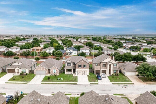 13613 James Garfield St in Manor, TX - Building Photo - Building Photo
