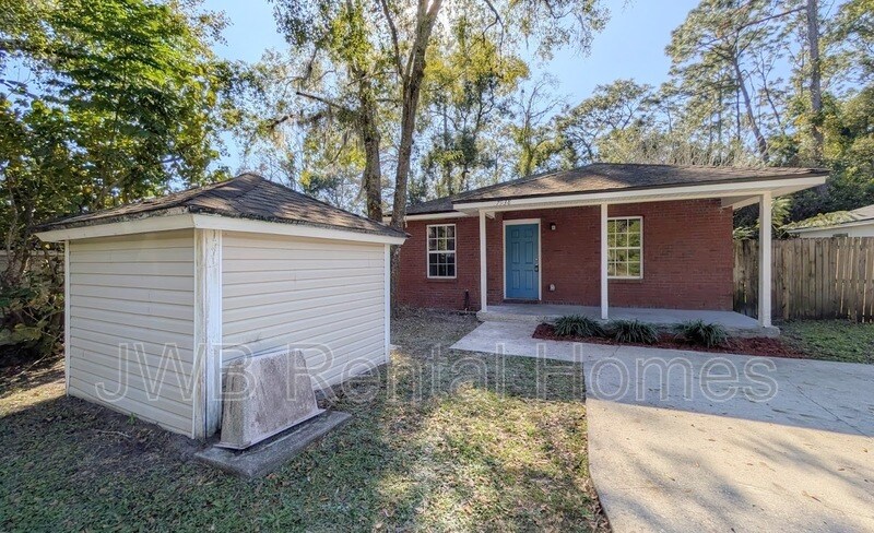 7938 Pipit Ave in Jacksonville, FL - Building Photo