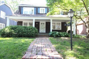 23 W 69th St in Kansas City, MO - Building Photo