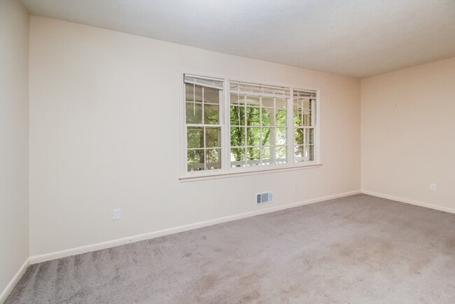 3659 Satellite Blvd in Ellenwood, GA - Building Photo - Building Photo