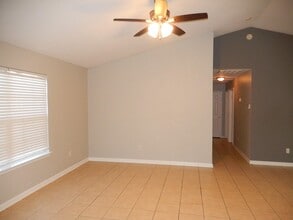 600 Ponderosa Cir in Midway, FL - Building Photo - Building Photo