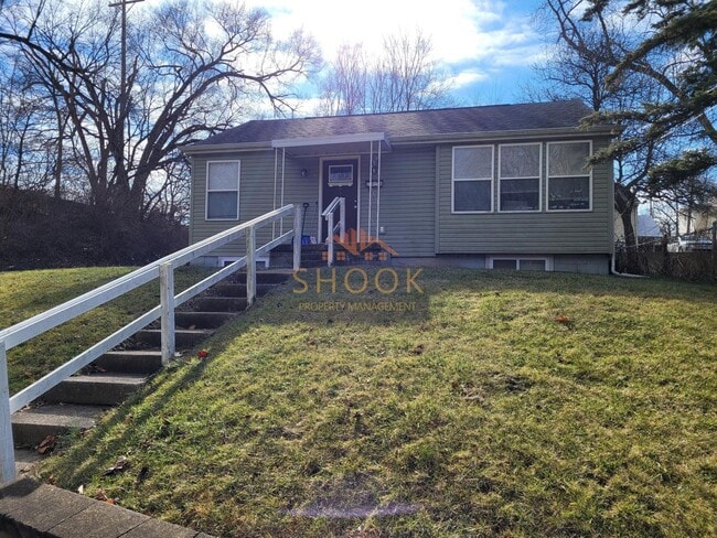 property at 1707 Ferry St