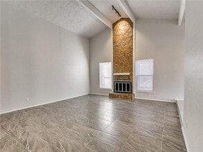 6913 Fawn Canyon Dr in Oklahoma City, OK - Building Photo - Building Photo