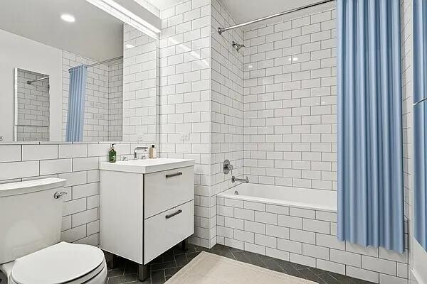 180 Broome St in New York, NY - Building Photo