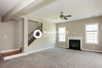 10230 Little Whiteoak Rd in Charlotte, NC - Building Photo - Building Photo