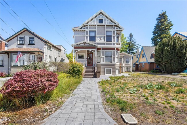 property at 2111 Buena Vista Ave