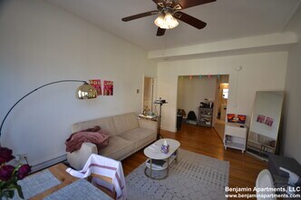 507 Beacon St, Unit 2 in Boston, MA - Foto de edificio - Building Photo