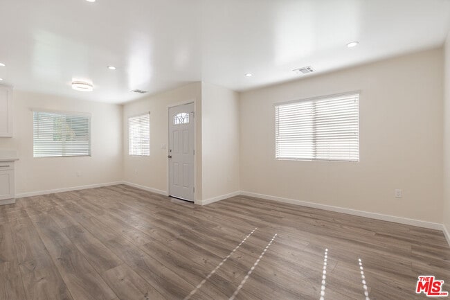 1049 Sonora Ave in Glendale, CA - Building Photo - Building Photo