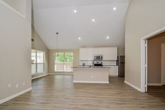1717 Nightingale Dr in Aubrey, TX - Building Photo - Building Photo
