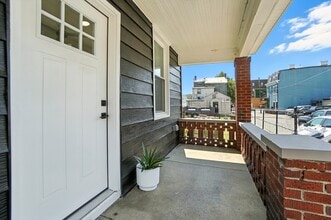 831 Dayton Ave in Newport, KY - Foto de edificio - Building Photo