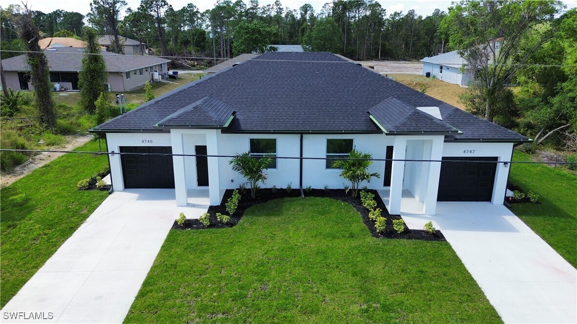 717 Ichabod Ave in Lehigh Acres, FL - Building Photo