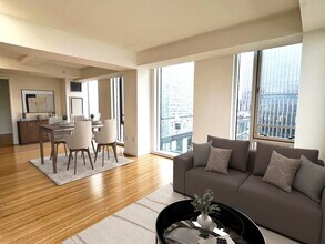 2 Earhart St, Unit PH6 in Cambridge, MA - Building Photo - Building Photo