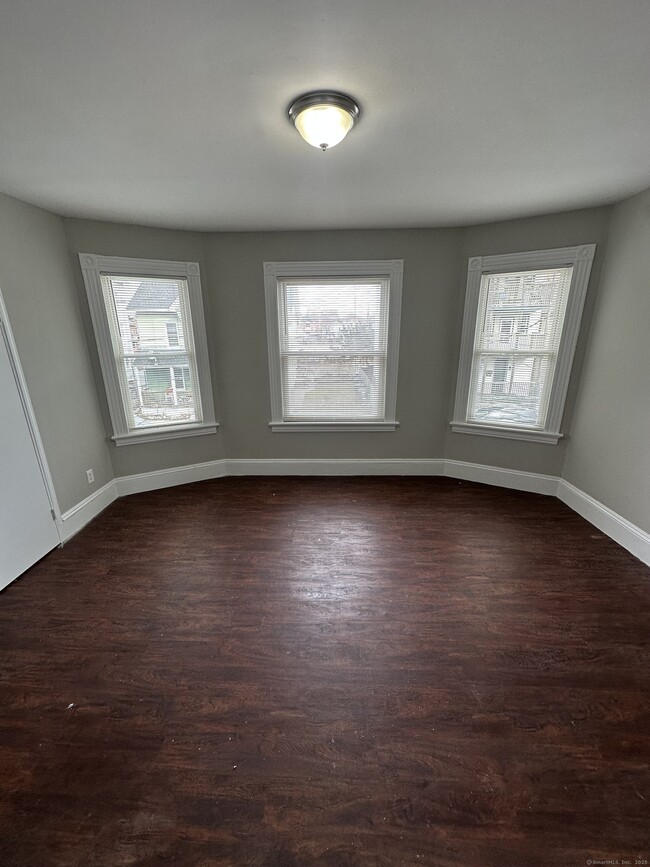 275 Brooks St in Bridgeport, CT - Building Photo - Building Photo
