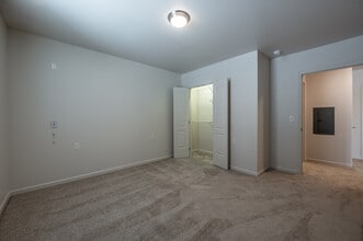 Lafayette Square Senior Apartments in Oakdale, PA - Building Photo - Interior Photo