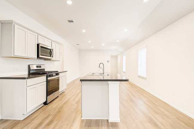 property at 5611 Simcrest Grove Dr