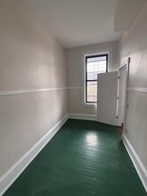 1905 W Division St, Unit 2 Rear in Chicago, IL - Building Photo - Building Photo