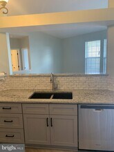 8207 Blue Heron Dr-Unit -3C in Frederick, MD - Foto de edificio - Building Photo