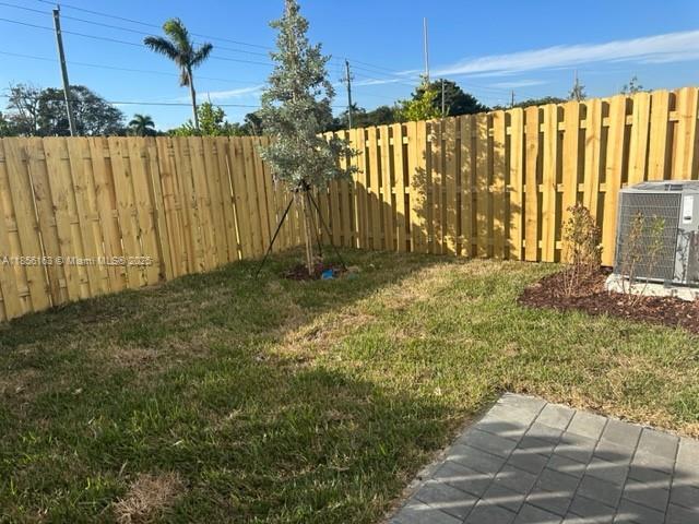 35912 SW 179th Ave in Florida City, FL - Building Photo