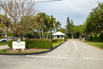 Lost Tree Village in North Palm Beach, FL - Building Photo - Building Photo