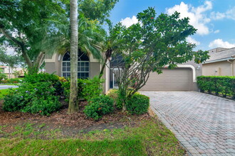 10036 Diamond Lake Rd in Boynton Beach, FL - Building Photo - Building Photo