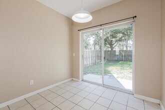 7455 Oxford Garden Cir in Apollo Beach, FL - Building Photo - Building Photo