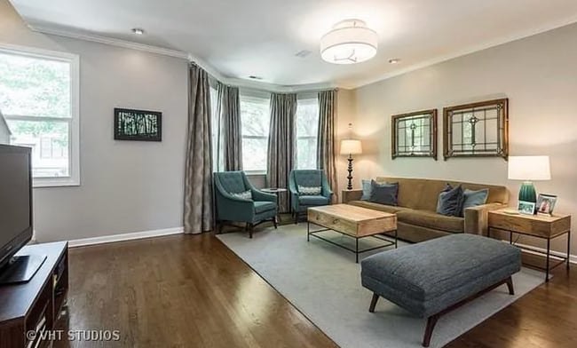 1709 W Fletcher St, Unit #2 in Chicago, IL - Building Photo - Building Photo