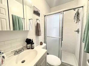 34 Ludlow St-Unit -19 in New York, NY - Building Photo - Building Photo