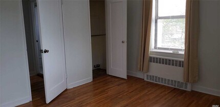 52-30 39th Ave in Queens, NY - Building Photo - Building Photo