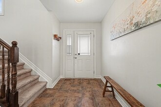 513 Paul Metivier Dr in Ottawa, ON - Building Photo - Building Photo