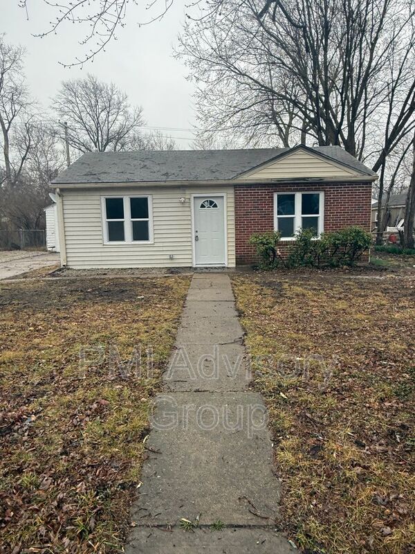 property at 2328 SW Eveningside Dr