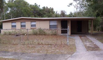 9729 Waynesboro Ave in Jacksonville, FL - Building Photo