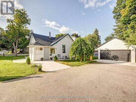 37 John St in Orangeville, ON - Building Photo