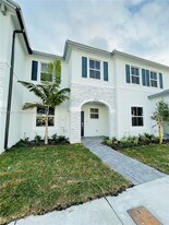 29240 SW 163rd Ct in Homestead, FL - Building Photo