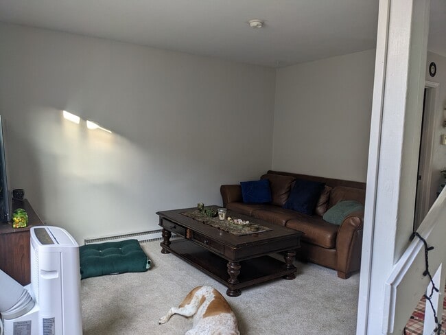 3205 Azalea Dr, Unit 1, Unit 1