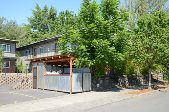 1122 SE 29th Ave in Portland, OR - Building Photo - Building Photo