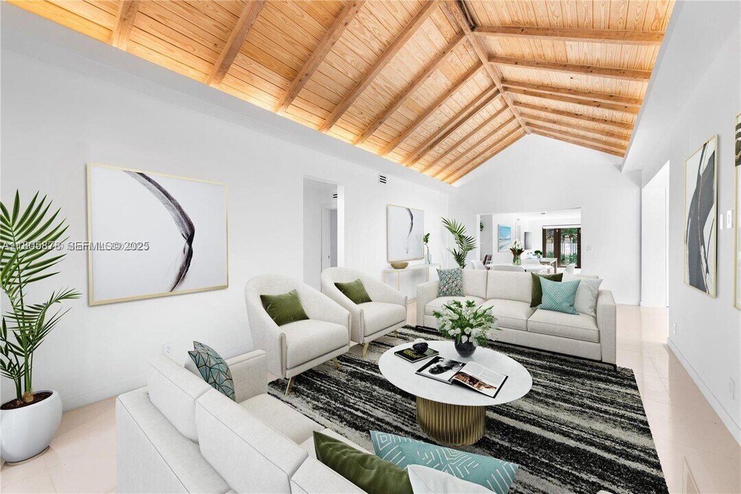 120 NE 49th St in Miami, FL - Building Photo