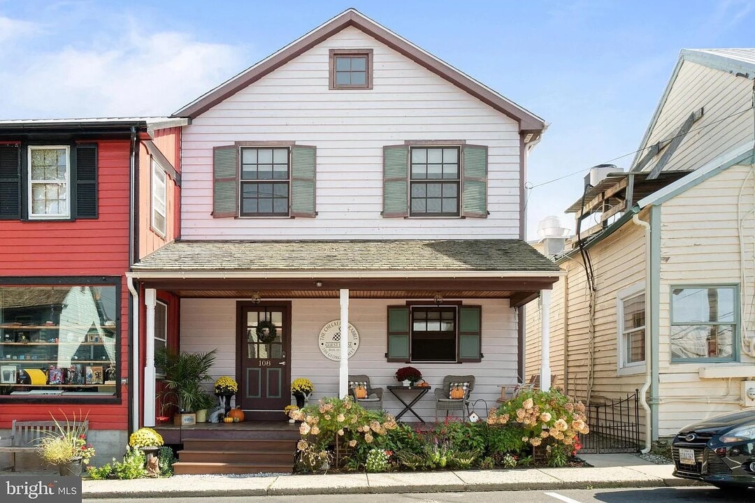 108 George St, Unit A in Chesapeake City, MD - Building Photo