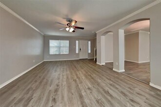 417 Mystic Trail Loop in Houston, TX - Foto de edificio - Building Photo