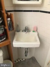 129 S 18th St in Philadelphia, PA - Building Photo - Building Photo