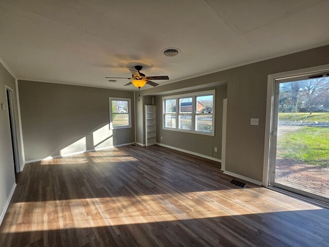 2607 S Virginia St in Hopkinsville, KY - Building Photo - Building Photo