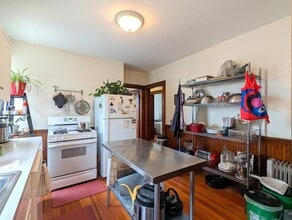 95 Lowell St, Unit 1A in Somerville, MA - Building Photo - Building Photo