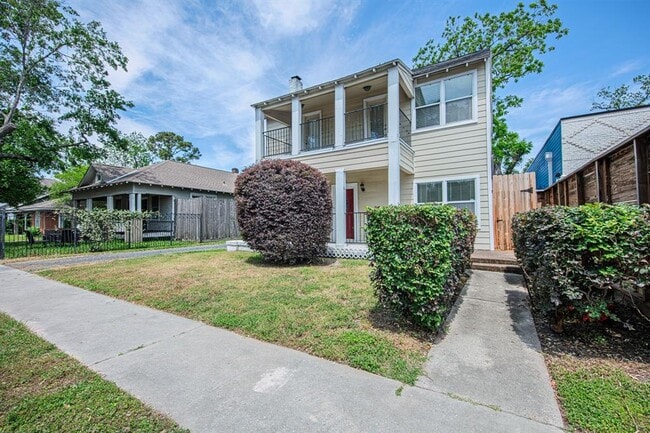 property at 739 E 8 1/2 St