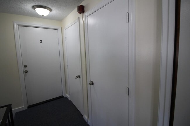 84 Franklin St, Unit 3 in Derry, NH - Building Photo - Building Photo