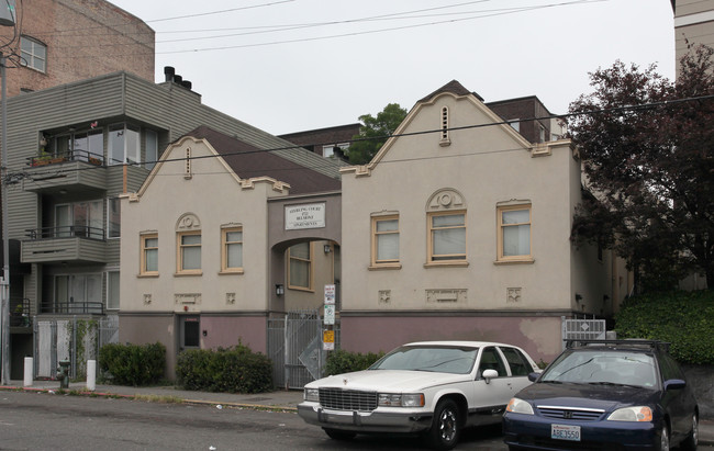 Sterling Court in Seattle, WA - Foto de edificio - Building Photo