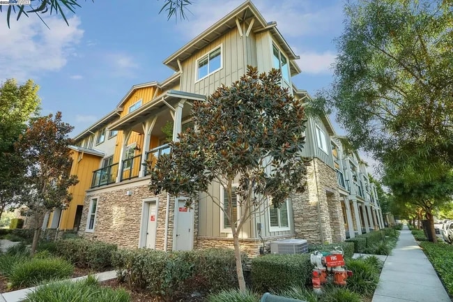833 Tranquility Cir, Unit 5 in Livermore, CA - Building Photo - Building Photo