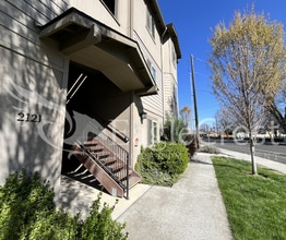 Two Bedroom, One and a Half Bathroom Unit, Unit Unit 304 in Walla Walla, WA - Building Photo - Building Photo