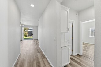 357 Hatton Ct in Roseville, CA - Building Photo - Building Photo